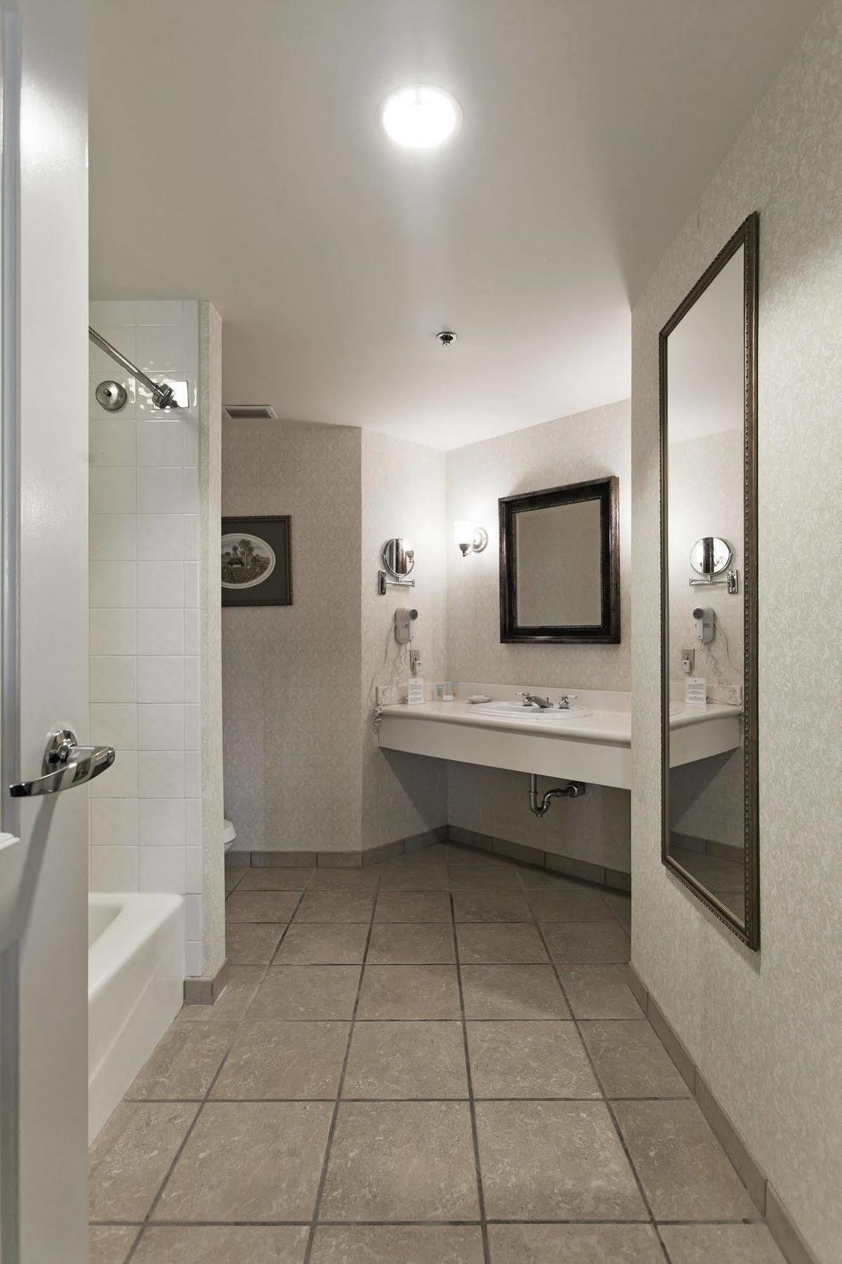 Monumental Hotel Orlando Williamsburg Luaran gambar